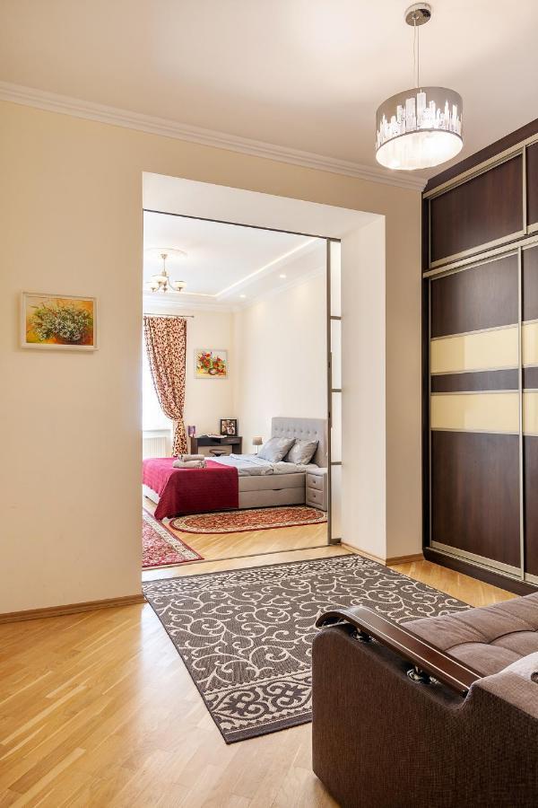 Apartment On Tamanska - Вулиця Дарії Гусяк ลวีฟ ภายนอก รูปภาพ