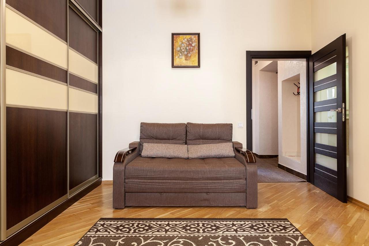 Apartment On Tamanska - Вулиця Дарії Гусяк ลวีฟ ภายนอก รูปภาพ